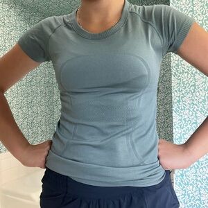 Lululemon Swiftly Tech short sleeved shirt